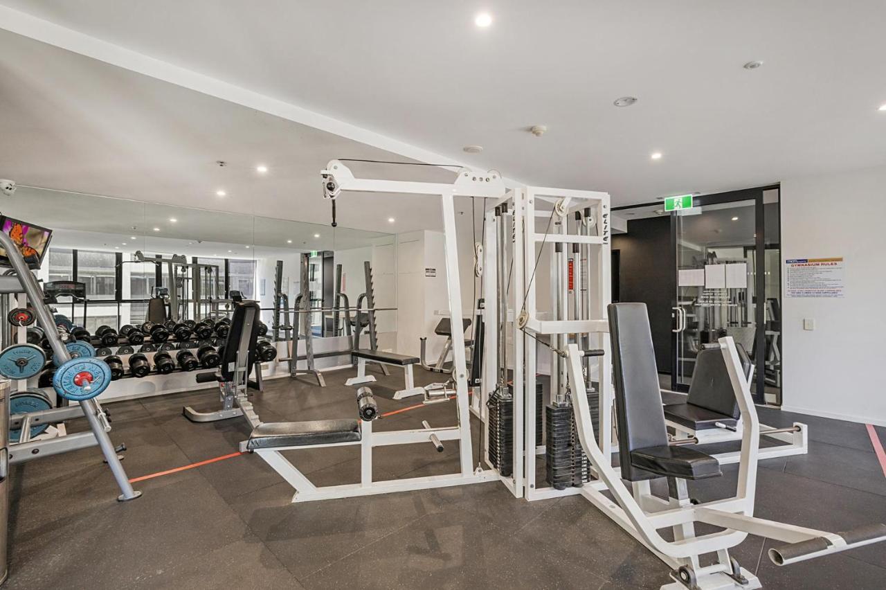 Spacious 1-Bed Unit In Heart With Gym And Pool Melbourne Exterior photo